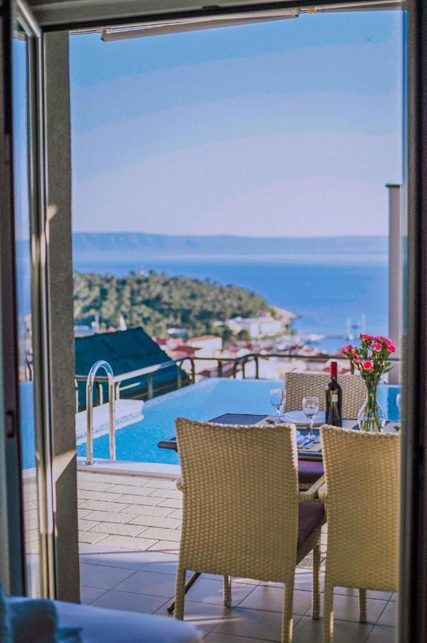 Apartment With Private Pool "Patricia" Makarska Esterno foto