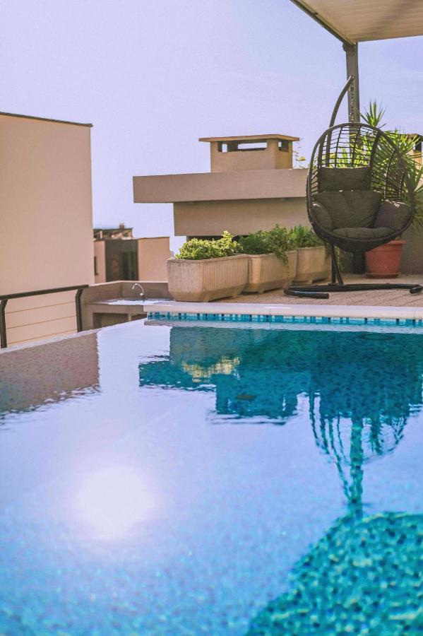 Apartment With Private Pool "Patricia" Makarska Esterno foto